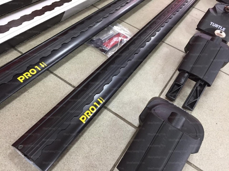 Багажные поперечины TURTLE LUX AIR1 на Nissan X-Trail (чёрные)