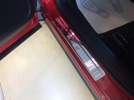 Накладки на пороги нерж.сталь  Mazda CX-5 (2017-)