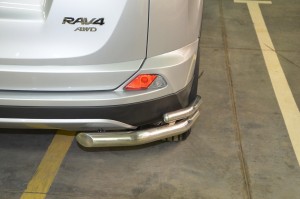 Toyota RAV4 2015 Защита заднего бампера угловая двойная 60/42мм