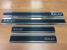 Накладки на пороги Lada Xray 2016- (нерж.сталь + КАРБОН) компл. 4шт.