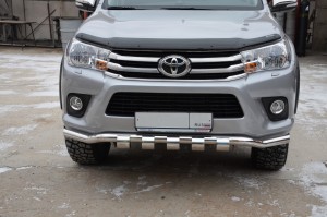 Защита переднего бампера волна Грюндик Toyota Hilux (2015-)